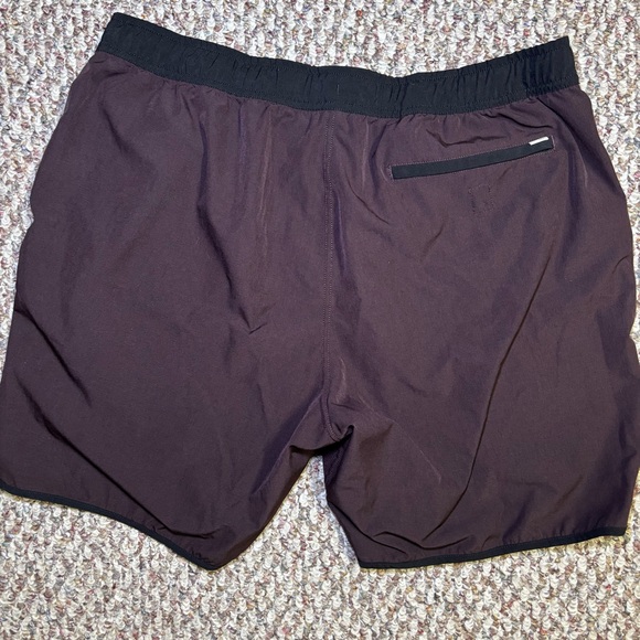 Vuori Banks Athletic Shorts 7" Men's Size XXL Dark Maroon Athletic Workout Gym - Picture 8 of 11
